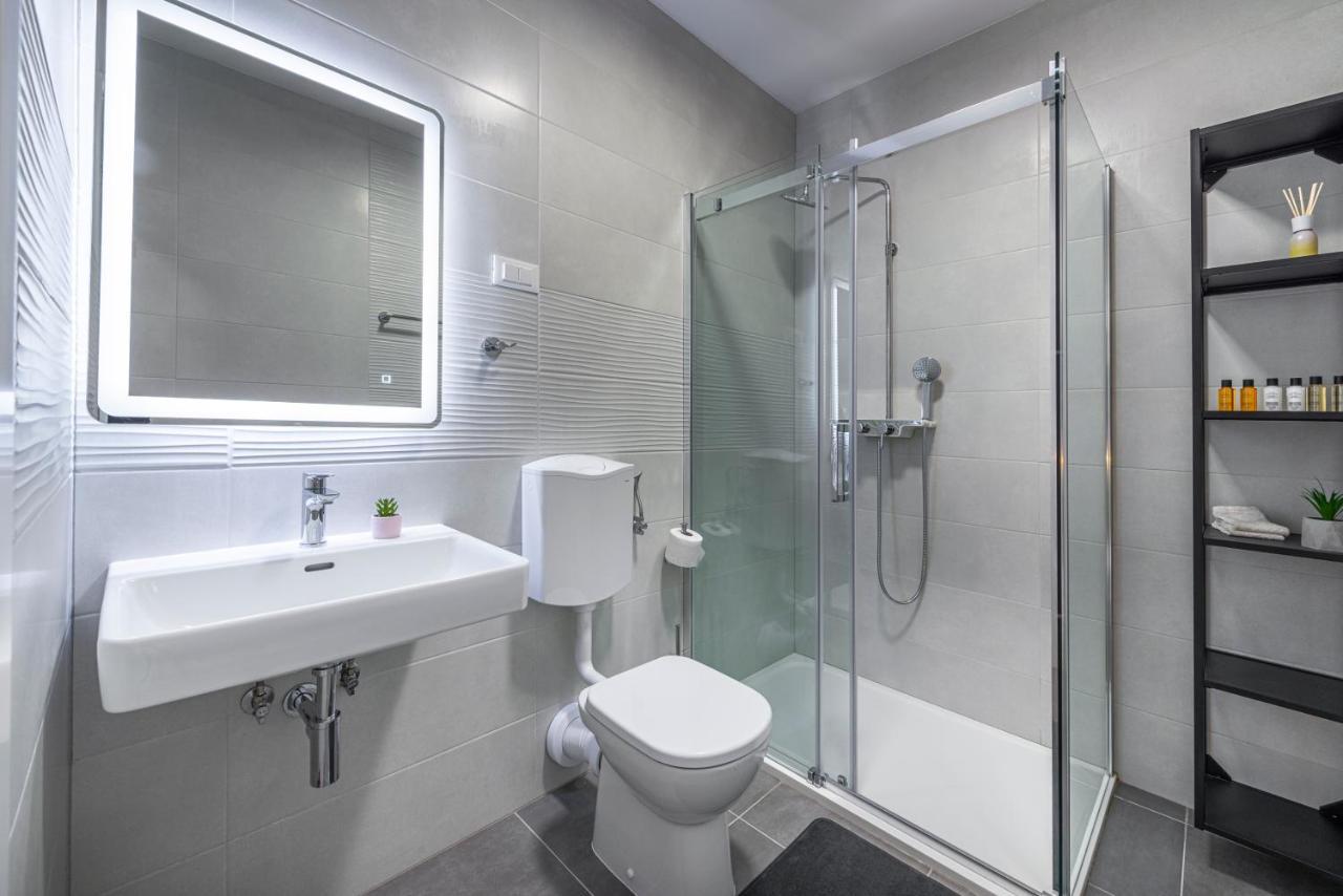 Villa Gold Residence 2 믈리니 외부 사진